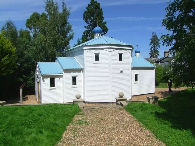 Храм и колледж в честь иконы Божией Матери «Всех скорбящих Радости»